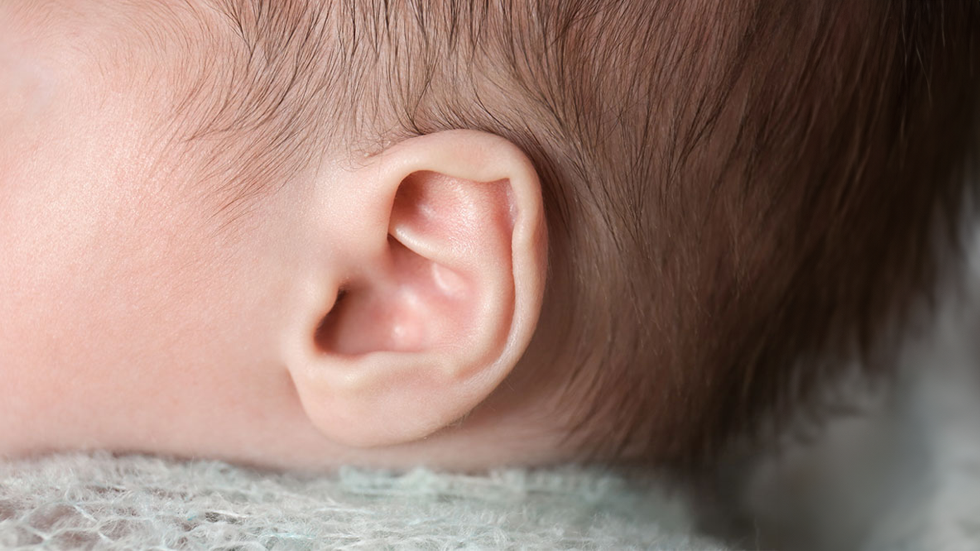 Igiene auricolare nel primo anno di vita: fisiologia e raccomandazioni pratiche