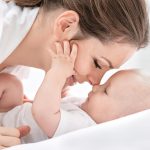 Cómo establecer contacto con el recién nacido