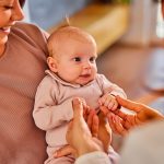 Il benessere del neonato durante le prime visite