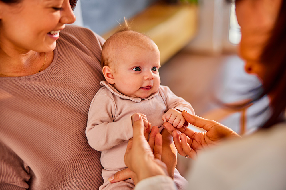 Son recomendables las visitas a un recién nacido?