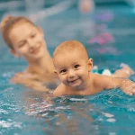 Corsi di acquaticità per i neonati e i bambini: tutto quello che devi sapere