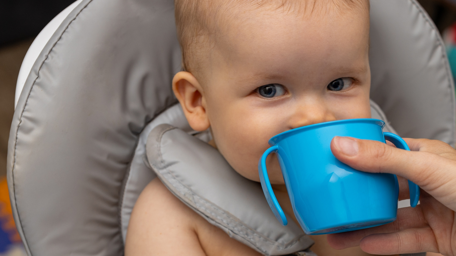 Hidratación y bienestar del recién nacido