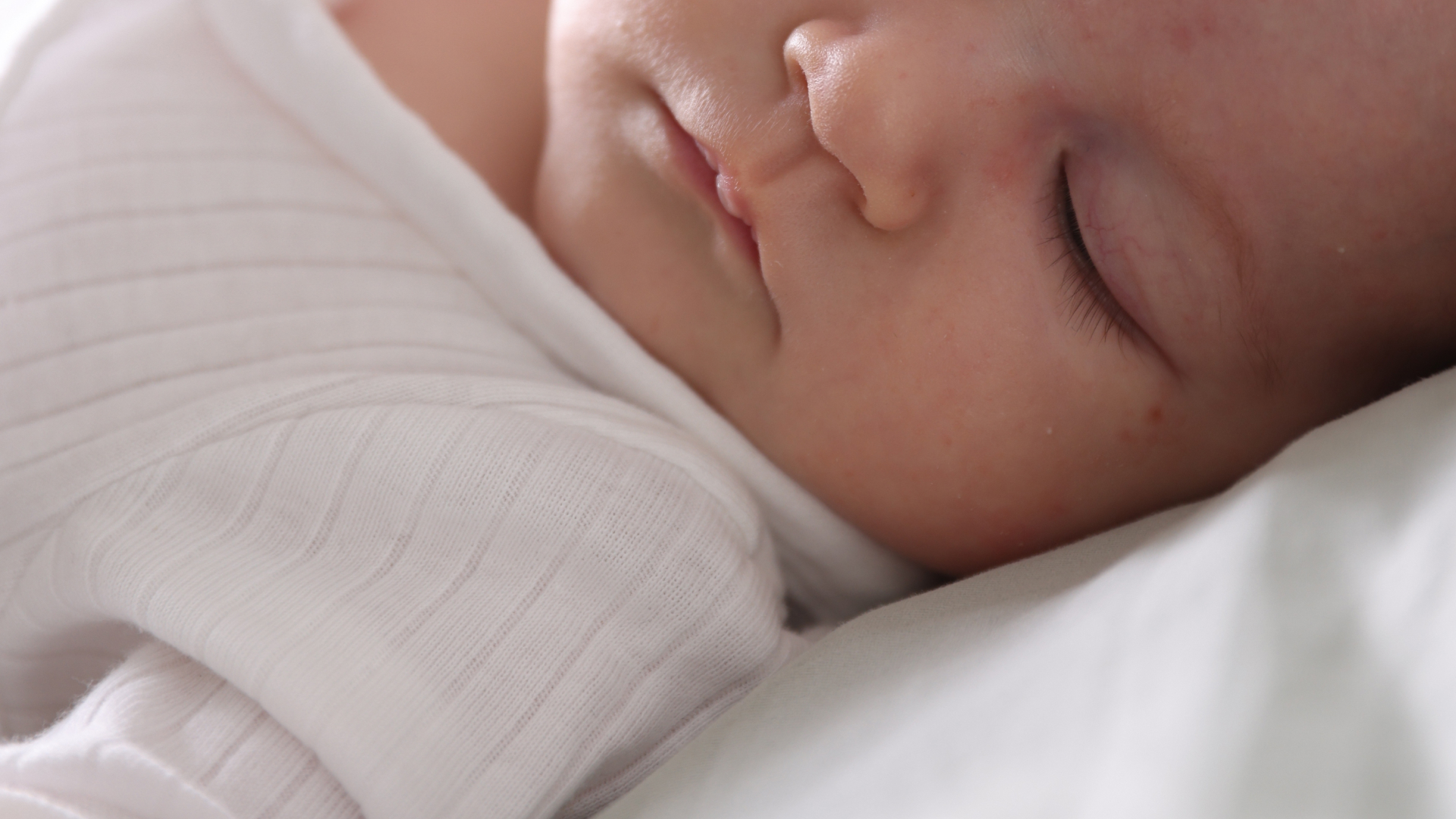 The first contact: the newborn’s skin and the role of textiles in skin wellbeing