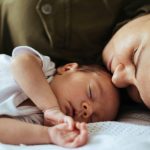 Co-sleeping nel neonato: evidenze scientifiche, sicurezza e raccomandazioni cliniche